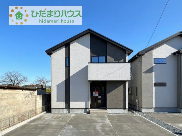 【外観】 | 土浦市桜町2期　新築戸建　2号棟 | 是非一度、ご家族そろってご内覧ください♪