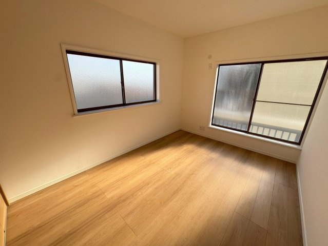千鳥ヶ丘１丁目　中古戸建ての洋室