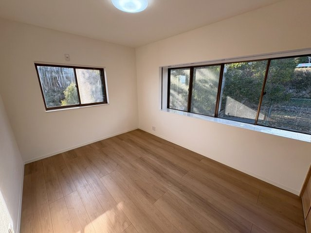 千鳥ヶ丘１丁目　中古戸建ての洋室
