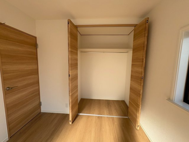 千鳥ヶ丘１丁目　中古戸建ての収納
