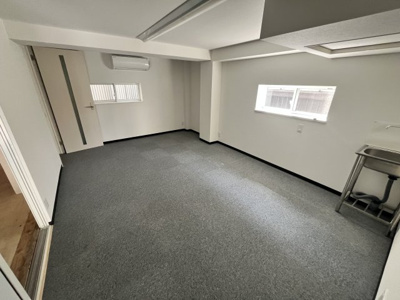  | 久保田工業ビル | 2階