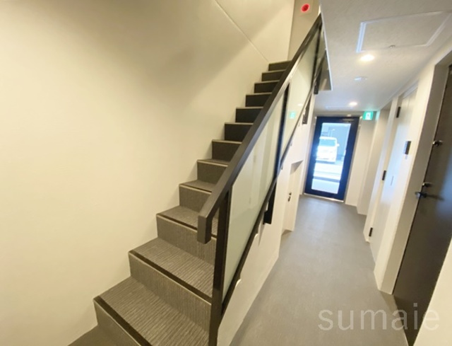 グローリオシェルト駒込のその他共用部分|建物内の階段です☆