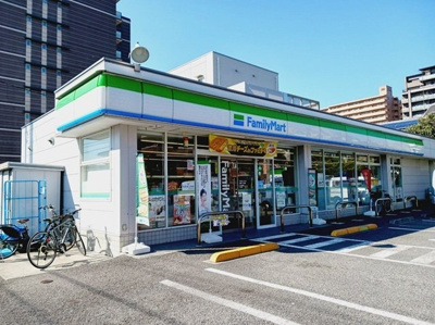 【周辺】 | フェリス　道後 | ファミリマート岩崎２丁目店様まで450m