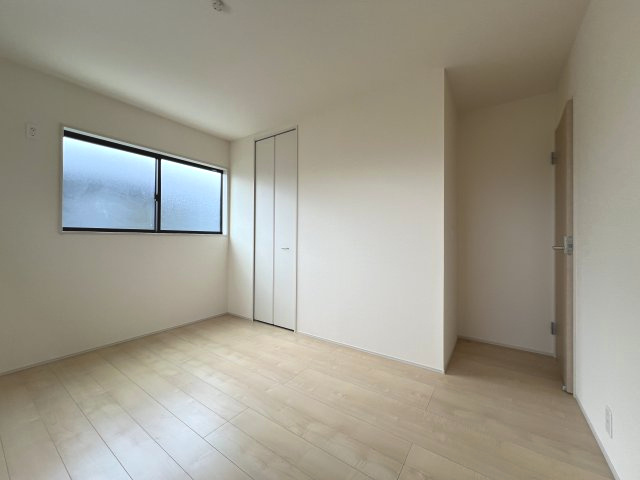 あきる野市伊奈　新築戸建全15棟の洋室|【洋室1】6.5帖
