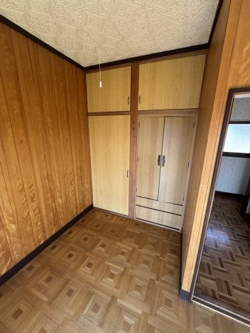 小名浜大原字原木田 中古一戸建ての玄関