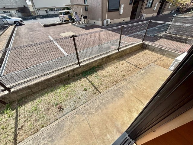 サニーハイツ田寺　A棟の庭