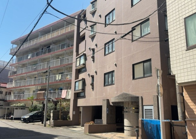 【外観】 | パラッツオ相模原 | マンションの外観は非常に重要なポイントです！外観の善し悪しは資産価値に大きな影響を与えます。外観のいいマンションを購入することで、高値で売却がしやすく、買い手が見つかりやすいというメリットがあります。