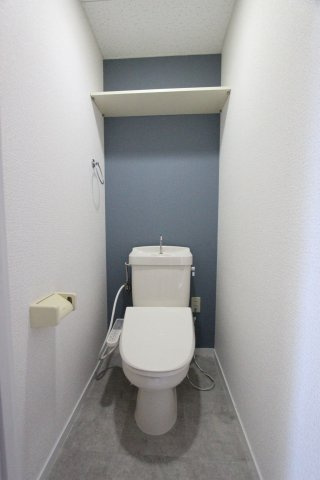 セラフィ西原のトイレ|参考写真です。現況優先。