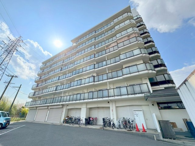 旭シックスの外観