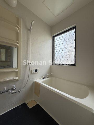 【現地画像あり】中郡大磯町月京　中古戸建　53.47坪の浴室|１日頑張った疲れを癒す広々バスユニット◎