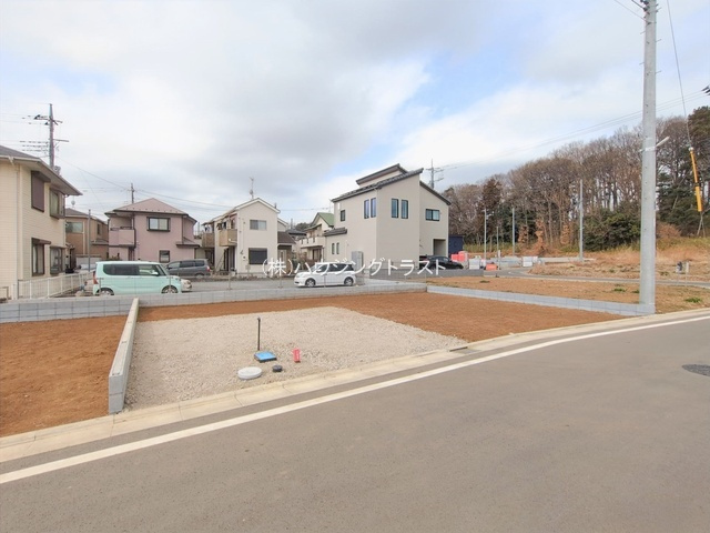 仲介手数料無料　GRAFARE 所沢市北秋津4期 全2棟　の前面道路含む現地写真
