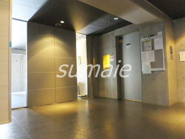 ブランノアール北赤羽のロビー|お洒落なエントランスロビーです♪