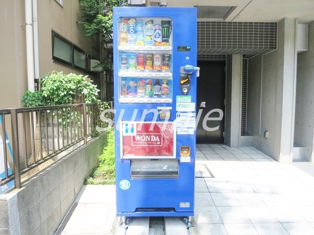 ブランノアール北赤羽のその他|敷地内に自動販売機あります♪