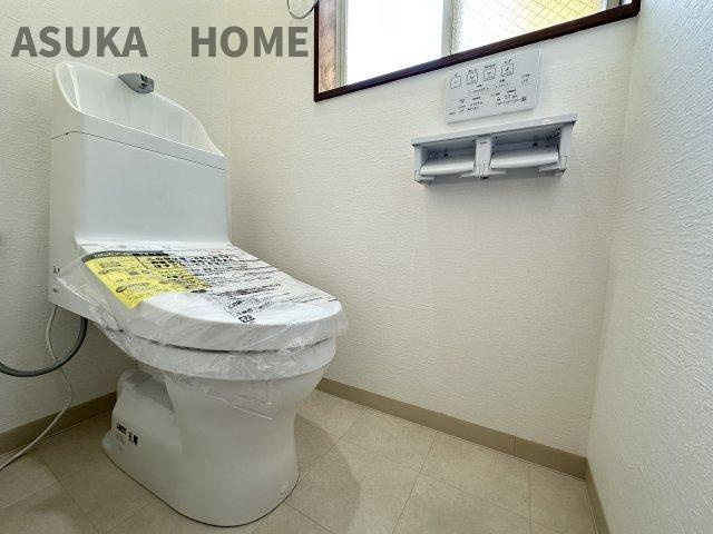 杉田5丁目　中古戸建の設備|浴室乾燥機付きのお風呂なので浴室内の環境維持にも役立ちます。