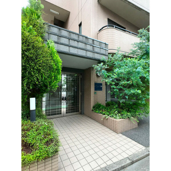 フリューゲル高砂　高宮小学校区のエントランス|フリューゲル高砂