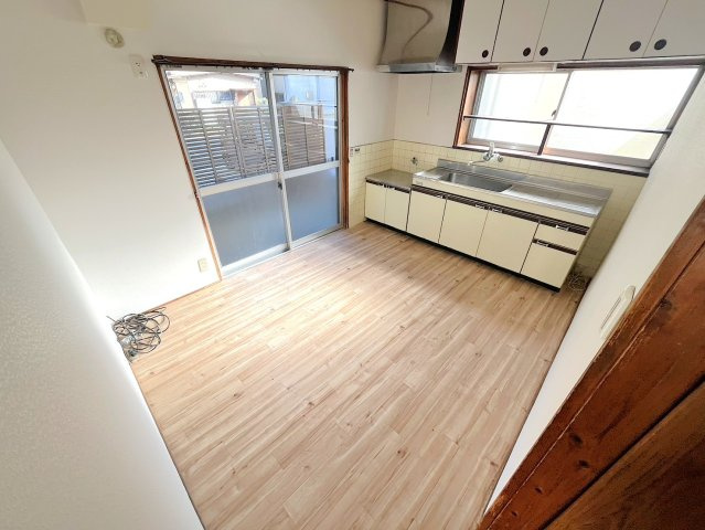 萬城貸家の居間・リビング