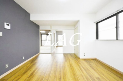 【居間・リビング】 | レオドール府中 | 洋室のお部屋です。