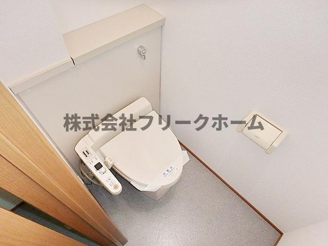 小金井市東町３丁目のアパートのトイレ