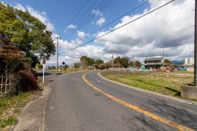 足利市野田町の売地の前面道路含む現地写真
