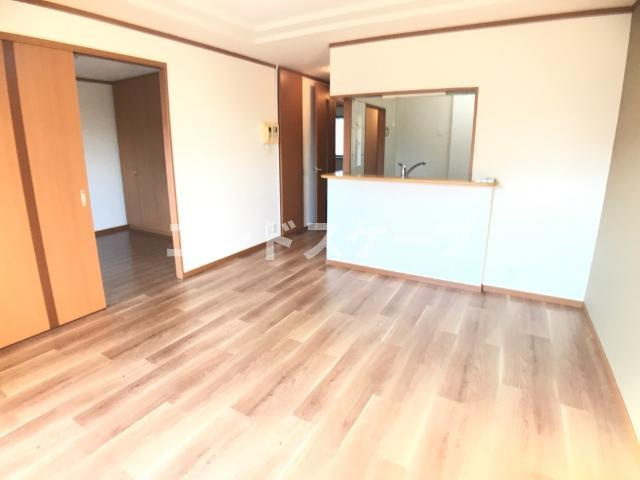 グレースマンションの居間・リビング|リビング
高崎、前橋のお部屋探しはエンドスケープまで！お客様の理想お聞かせ下さい♪