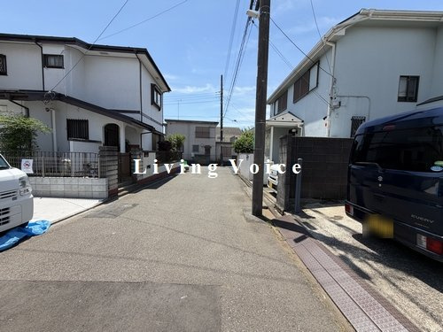 【仲介手数料０円】相模原市南区東林間17期　新築一戸建て　全2棟の前面道路含む現地写真|【仲介手数料０円】相模原市南区東林間17期　新築一戸建て　全2棟