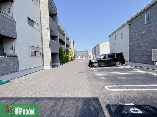 roble glandの駐車場