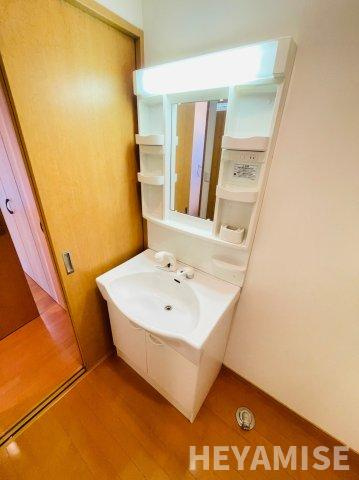 トラヴィスⅠの洗面所