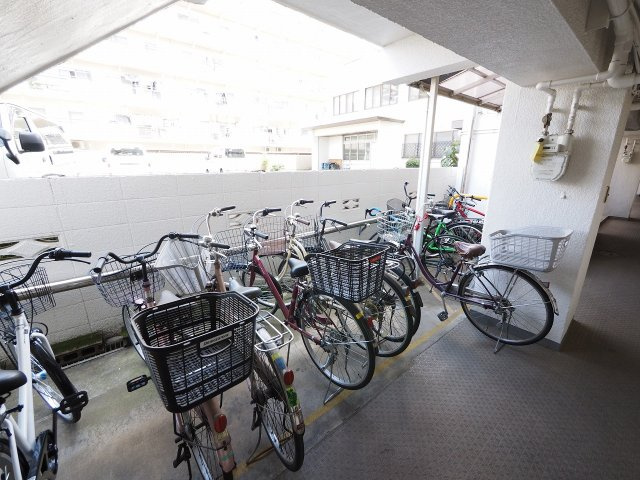 【弊社専任】新所沢マンションの駐輪場
