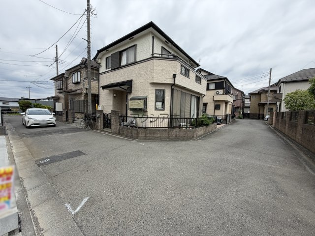 所沢市狭山ヶ丘1丁目・全1棟　新築一戸建の前面道路含む現地写真