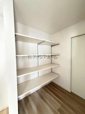 所沢市狭山ヶ丘1丁目・全1棟　新築一戸建の収納|洗面室可動棚