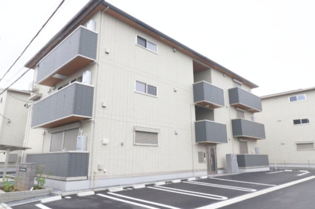 D-Invest栄町の外観