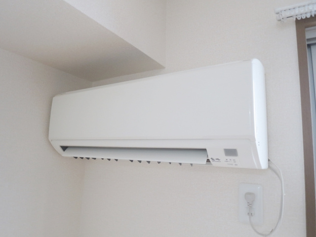コンフォール瑞江Ⅲの内装|エアコンがあるので夏も快適♪