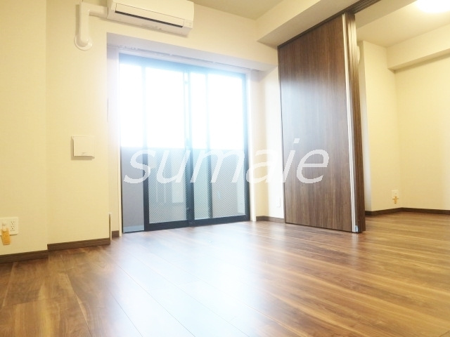 ＤＩＰＳ十条仲原ＥＡＳＴの居間・リビング|洋室と繋がっているので広く見えます♪