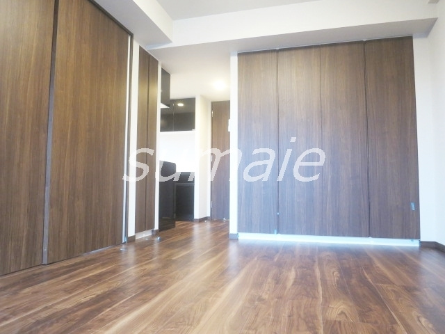 ＤＩＰＳ十条仲原ＥＡＳＴの寝室|ＬＤＫは落ち着いた色合い♪