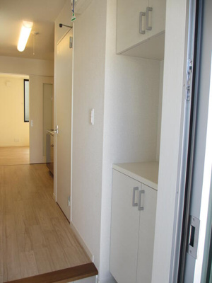 【玄関】 | アバンティ京田A棟