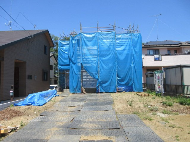 新築戸建　熊谷市江南中央1-17-10（全1棟）の前面道路含む現地写真