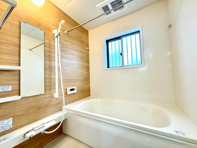 堺市西区草部1224-51の浴室