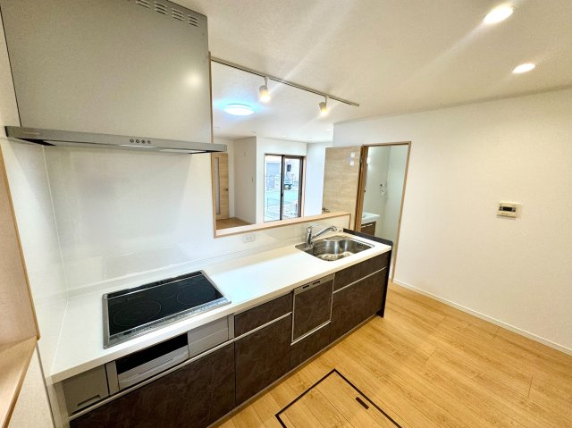 堺市西区草部1224-51のキッチン