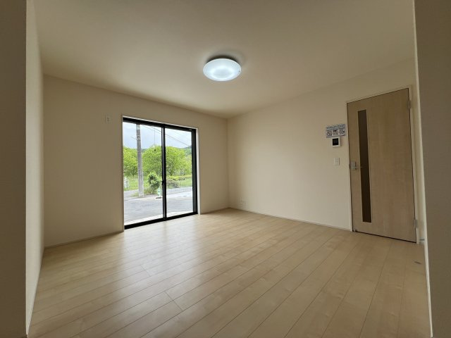 あきる野市伊奈　新築戸建全15棟の居間・リビング|LDK広々18.2帖！！