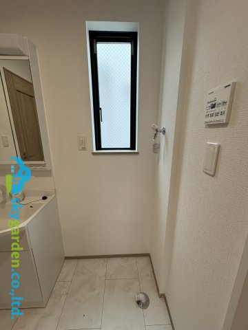 藤沢市大庭5221番　新築戸建　全3棟 B号棟のランドリースペース