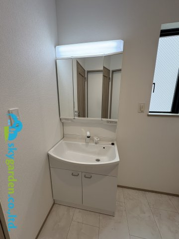 藤沢市大庭5221番　新築戸建　全3棟 B号棟の収納|便利な収納スペースです