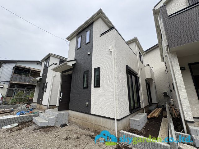 藤沢市大庭5221番　新築戸建　全3棟 B号棟