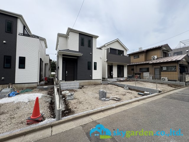 藤沢市大庭5221番　新築戸建　全3棟 B号棟の前面道路含む現地写真
