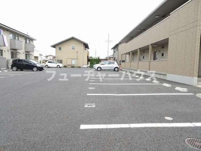 メルシー　Ｄの駐車場