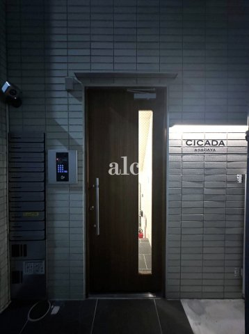 CICADA ASAGAYAのエントランス