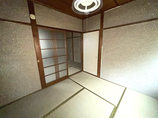 灘区城の下通アパートの和室