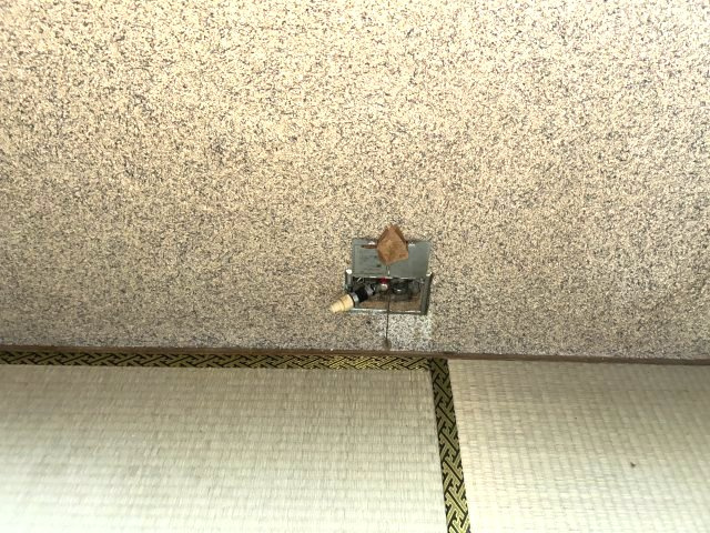 灘区城の下通アパートの内装