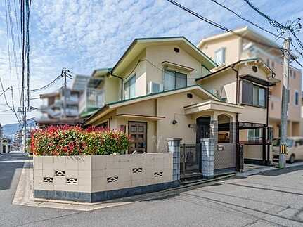 佐伯区五日市中央２丁目の外観