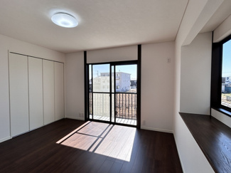 【洋室】 | 海老名市中新田4丁目 中古戸建て | 洋室8.5帖（2階）別角度