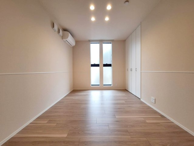 Ｙ’ｓ　Ｆ　Ｒｅｓｉｄｅｎｃｅ　Ⅱの洋室